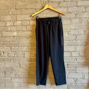 Lululemon On The Fly 7/8 Pant - Size 4
